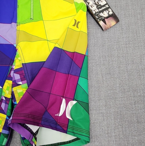 Hurley Phantom Board Shorts. NWT Size 10 - Picture 3 of 7